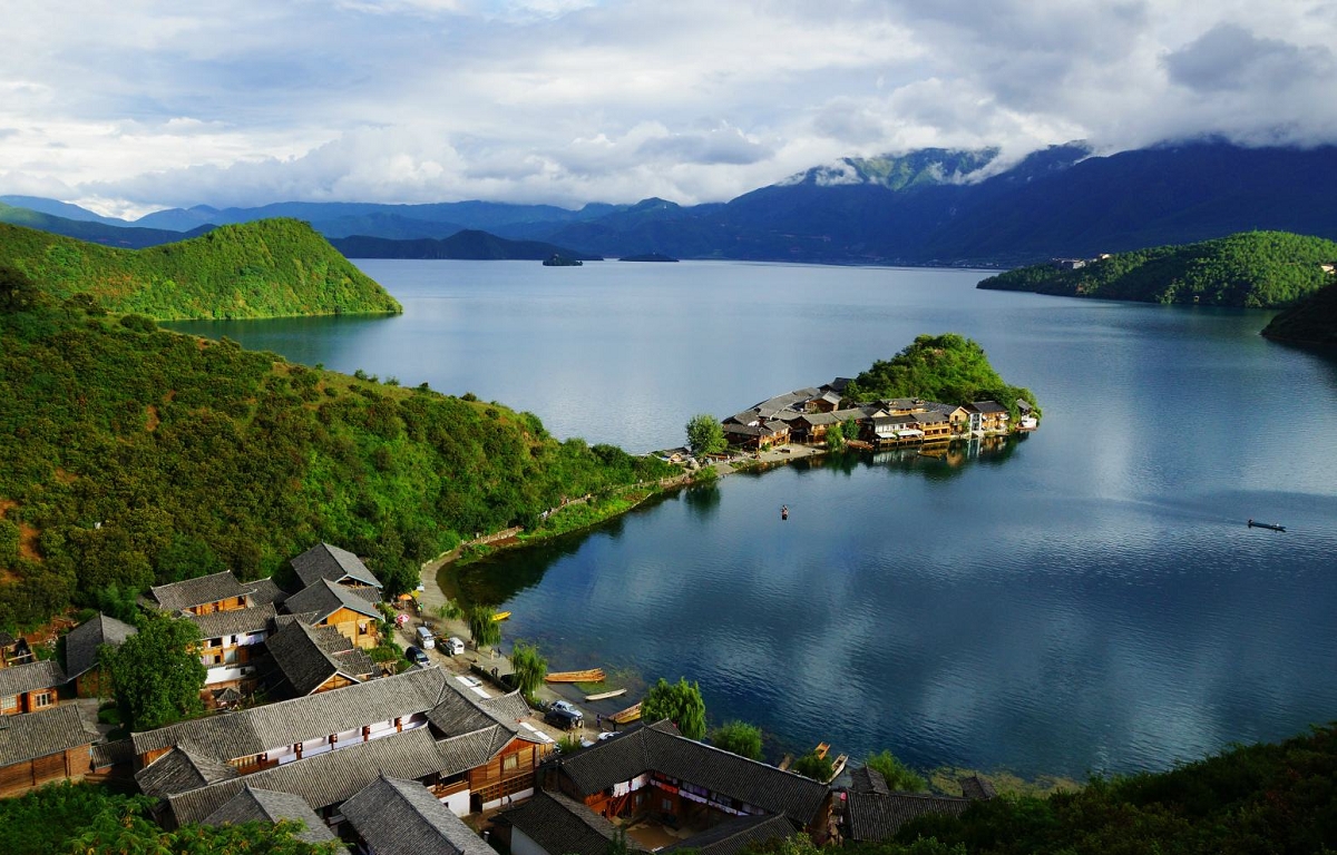 泸沽湖里格岛