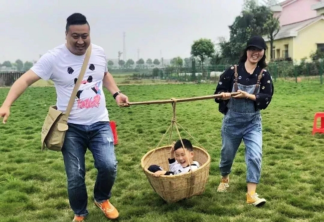 挑箩大赛.jpg
