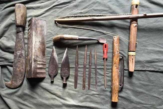 非遗竹编工具.jpg