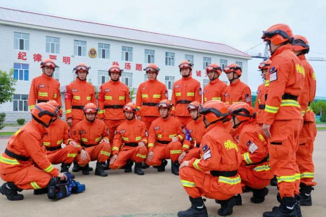 专职消防员 (6).jpg