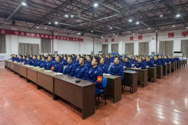 专职消防员 (7).jpg